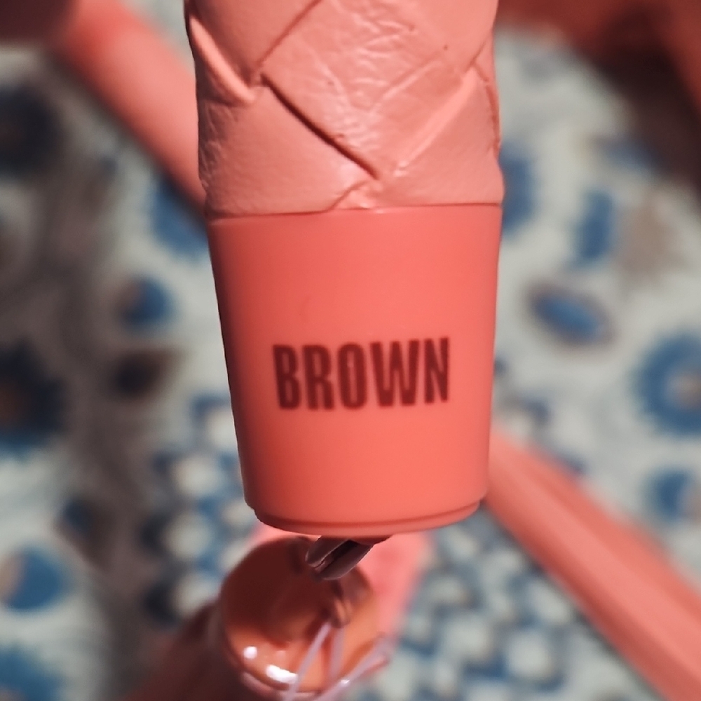 Jeffree Star's Brown Mascara Woven Coral Vegan Leather Tube & Detachable Tassle - Picture 4 of 7